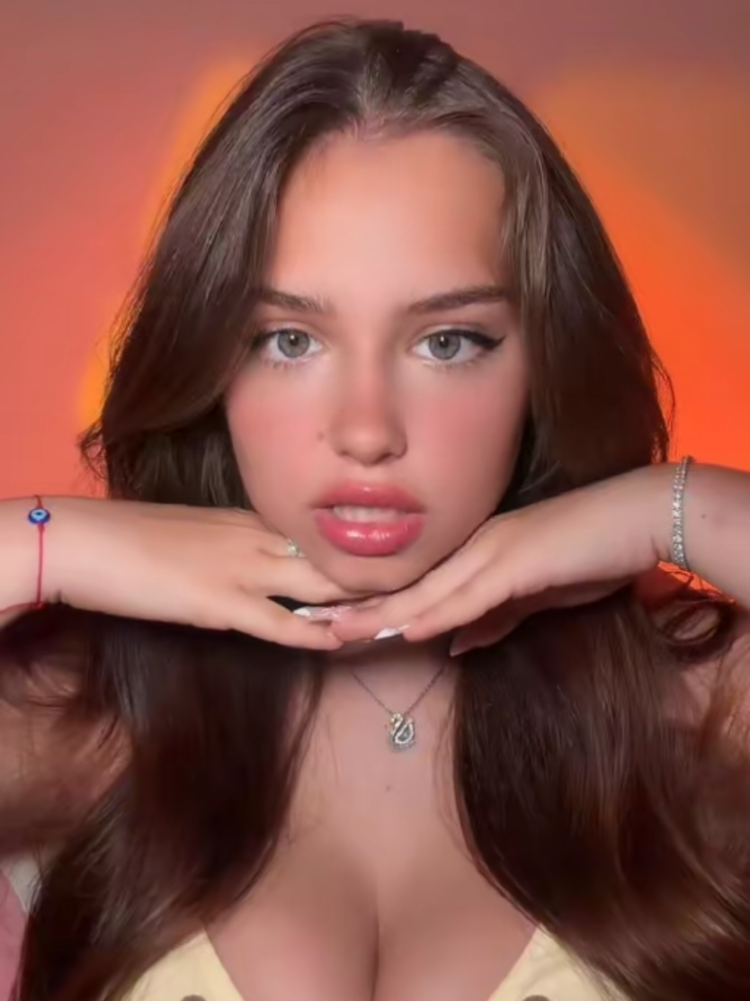 @AnnaWorld🍓