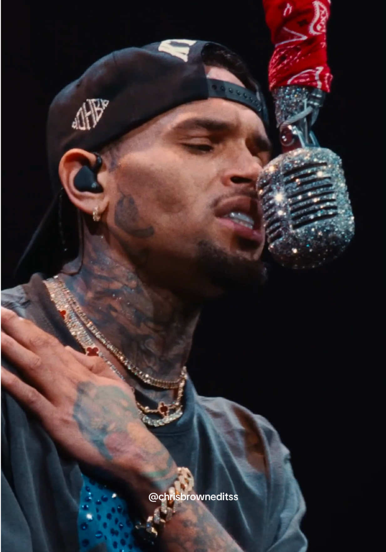@chrisbrown.editss