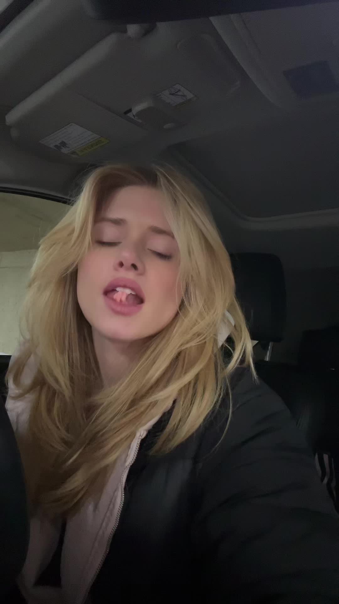 @addiefeeeley