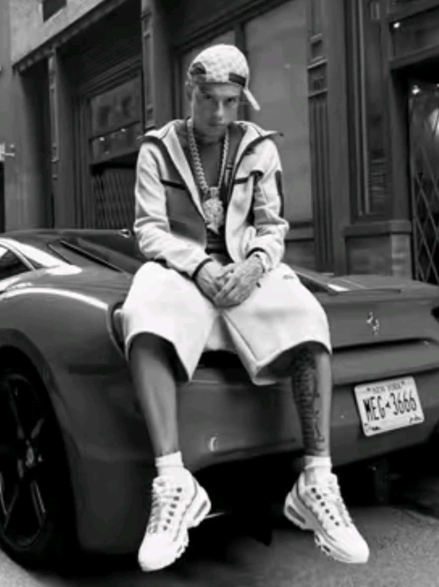 @𝗳𝗲𝗹𝗶𝗻𝗲 🏎️🏍️