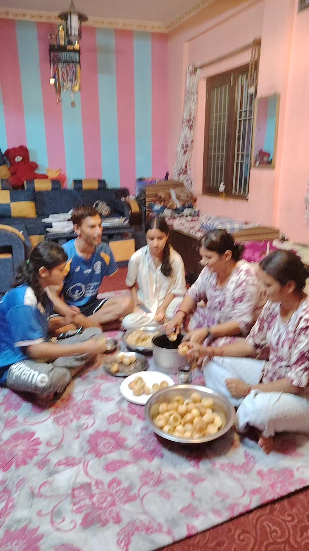 @अधिकारी लक्ष्मी
