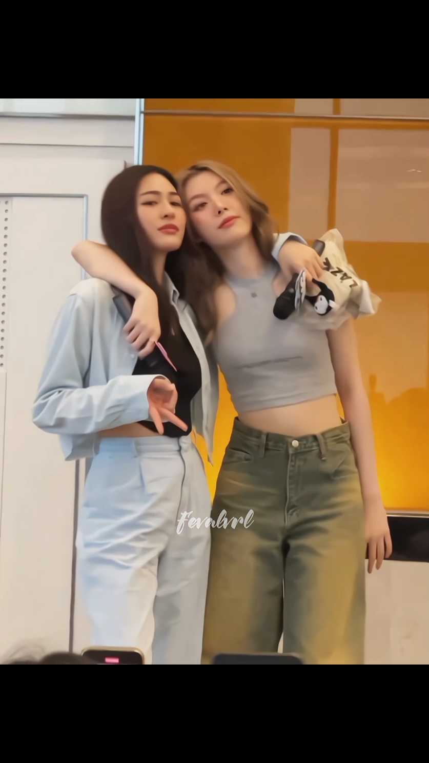 @lily🧸