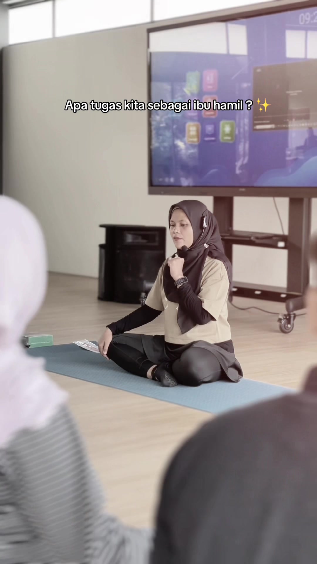 @Bidan Hilda | Prenatal Yoga