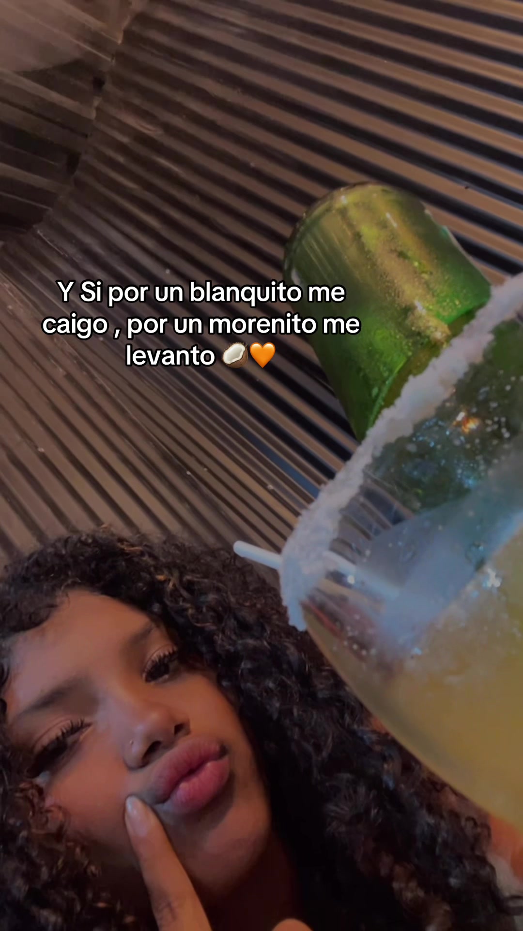 @🥥