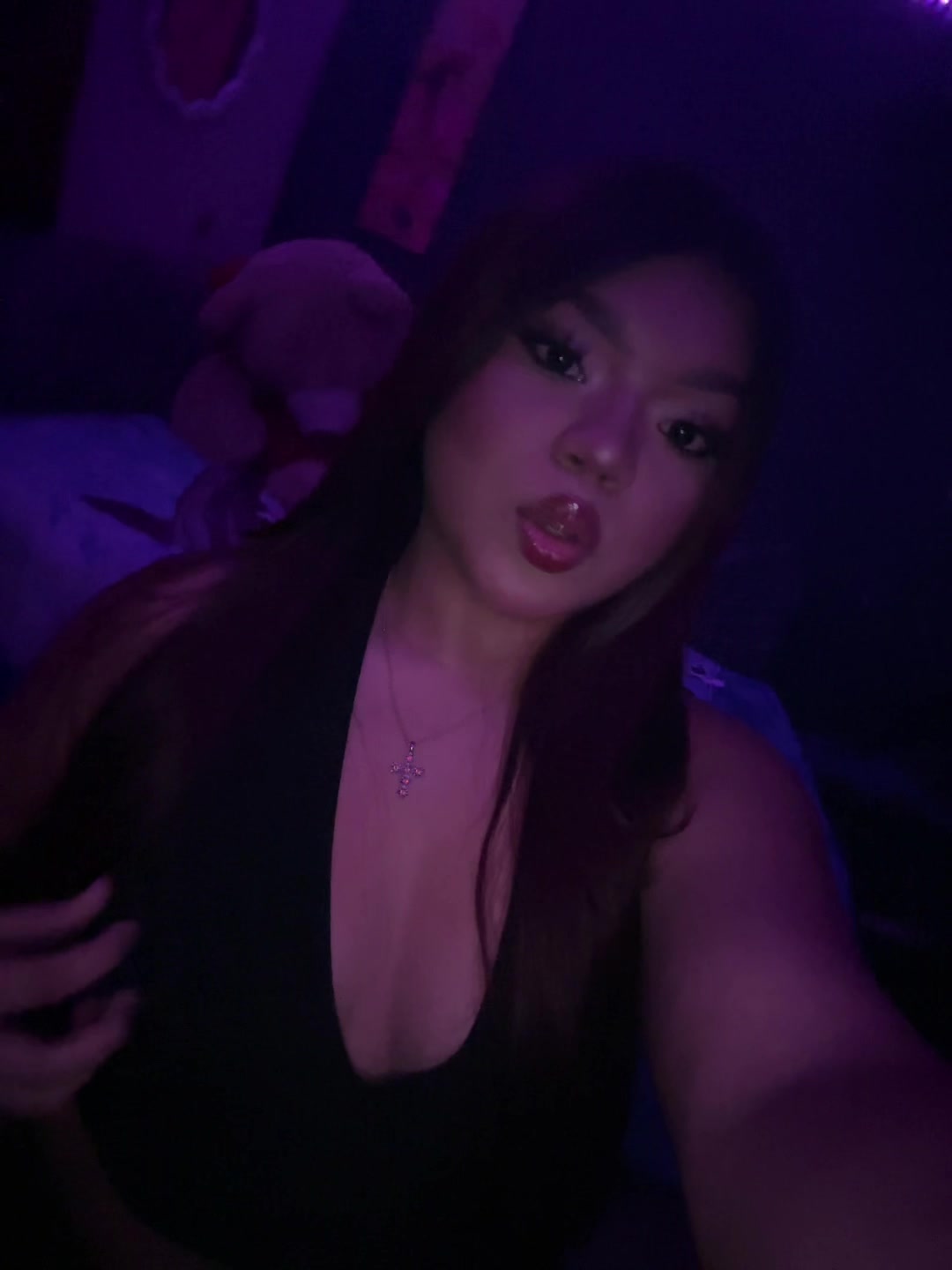 @Niki🖤