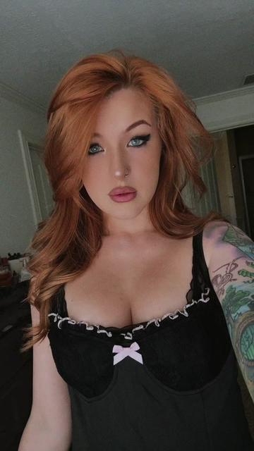@MickaelaWest
