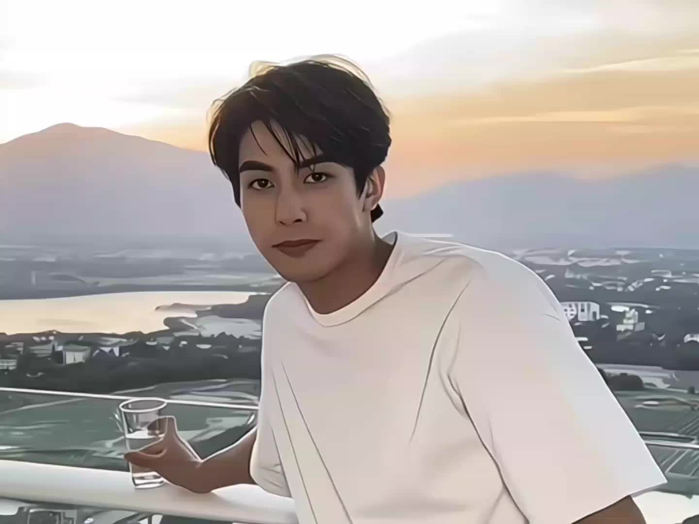 @𖦹