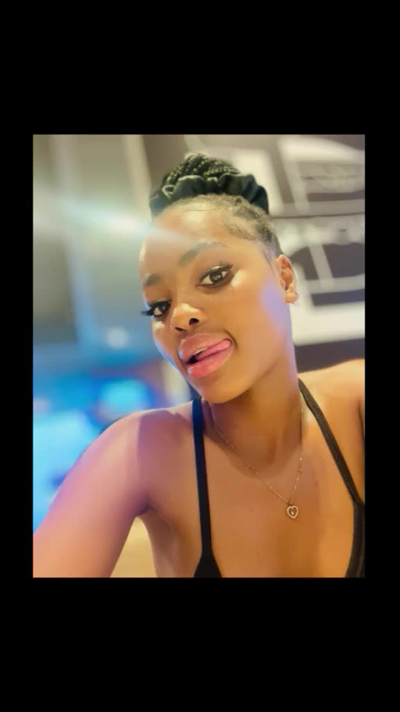 @Lungile 🥺👣
