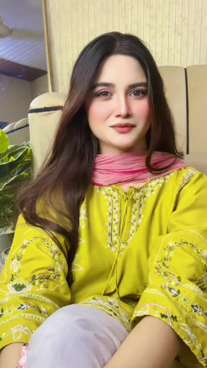 @Emaan🕊️✨