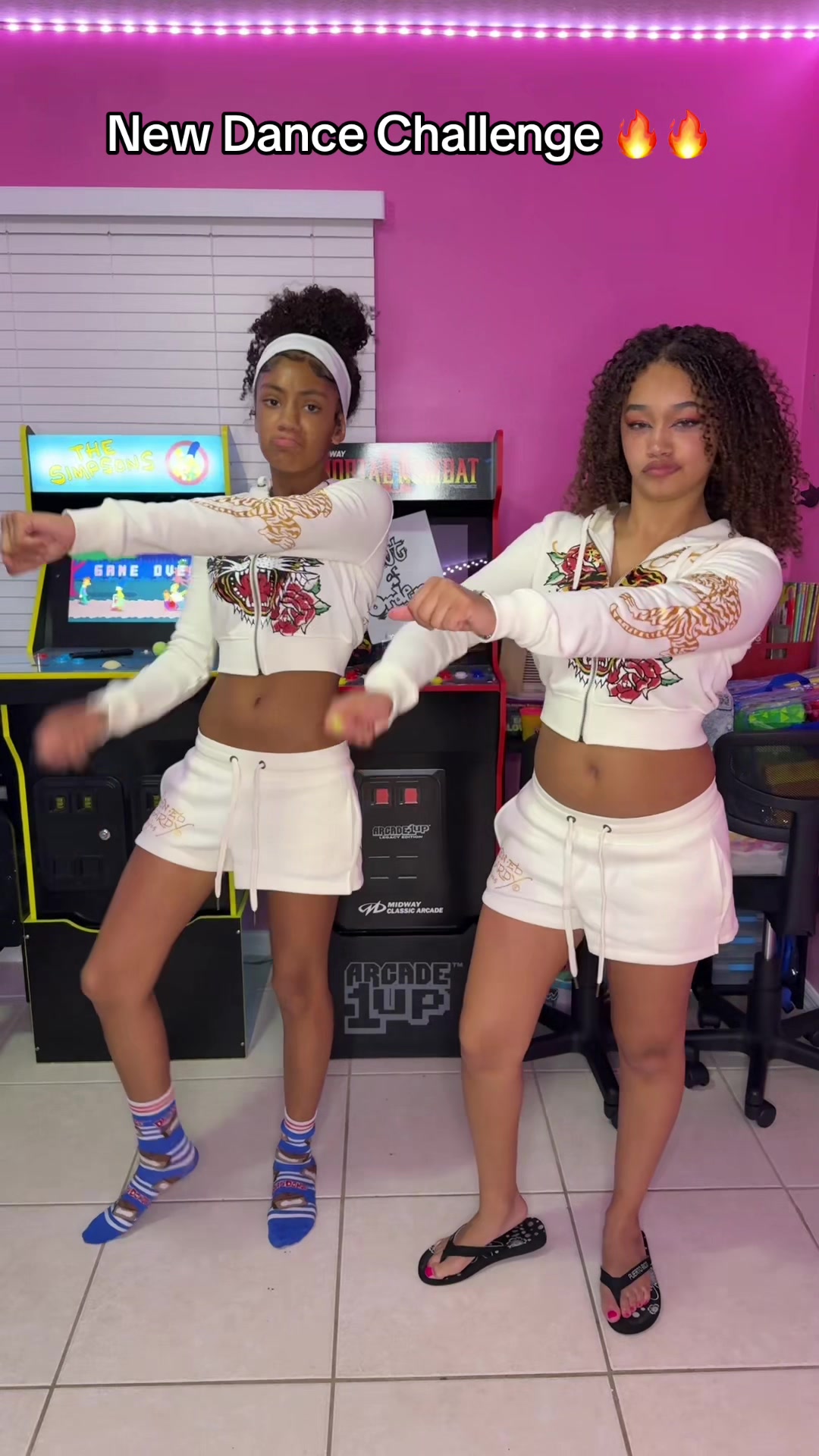@DemDaddysGirls4