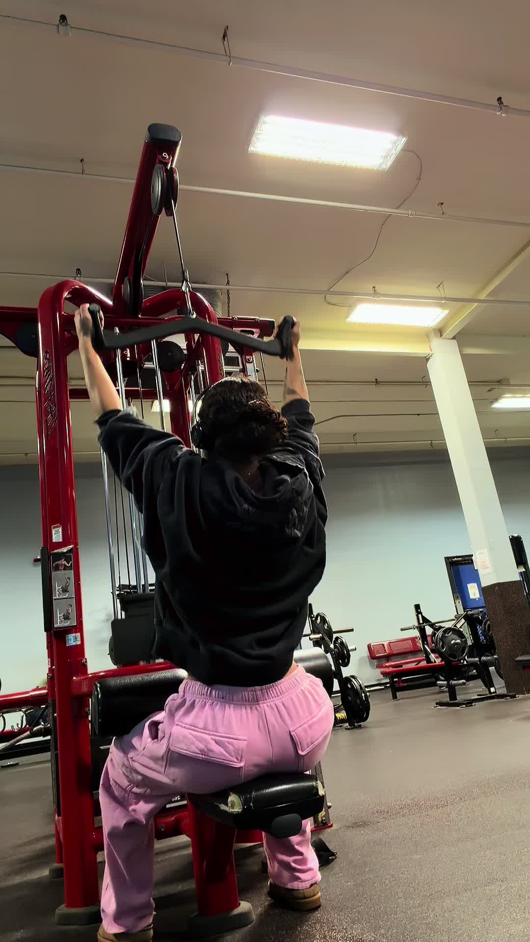 @charbearlifts