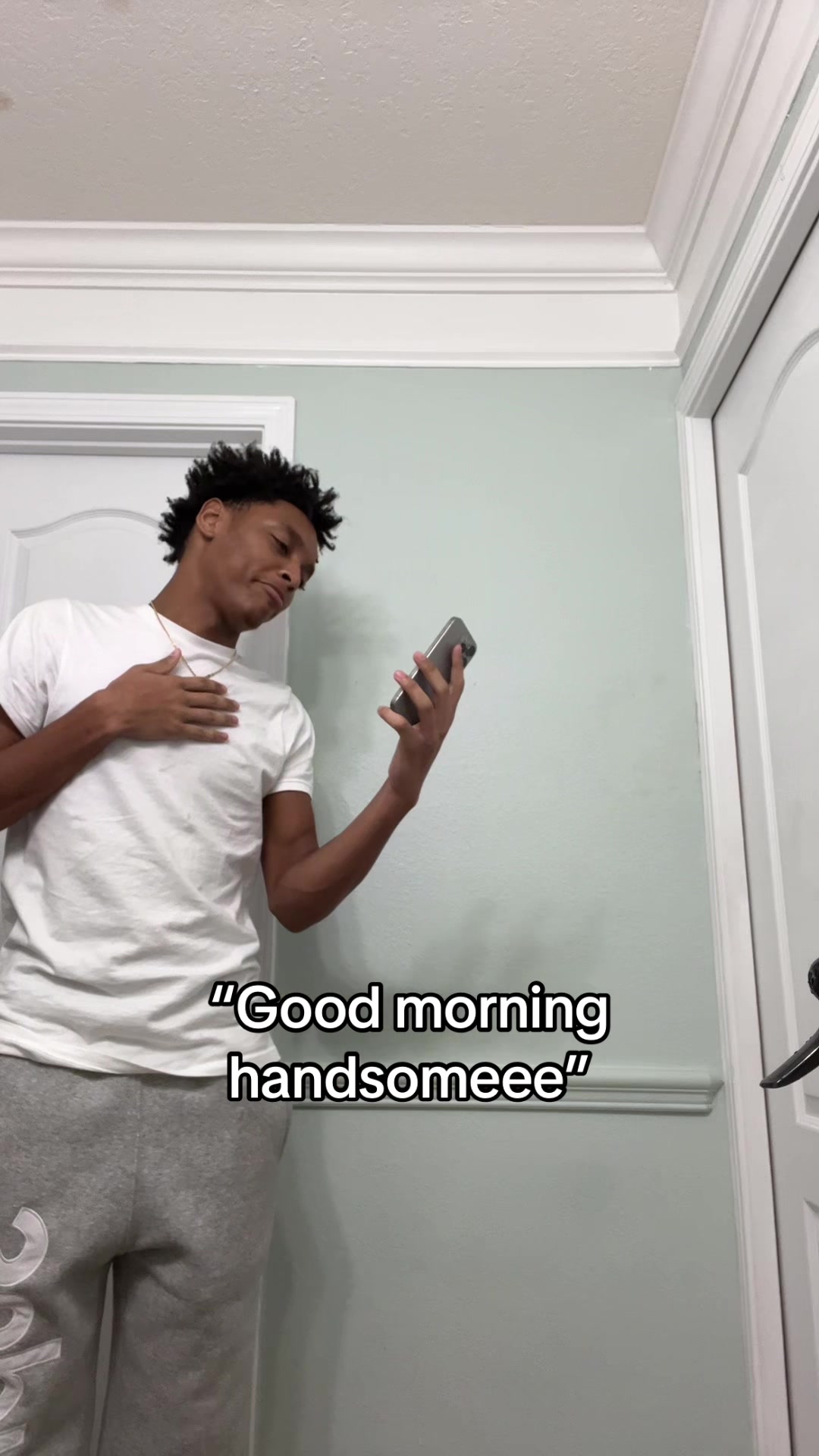 @Kj._.