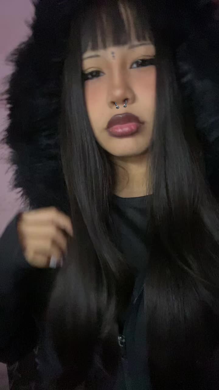 @🦦