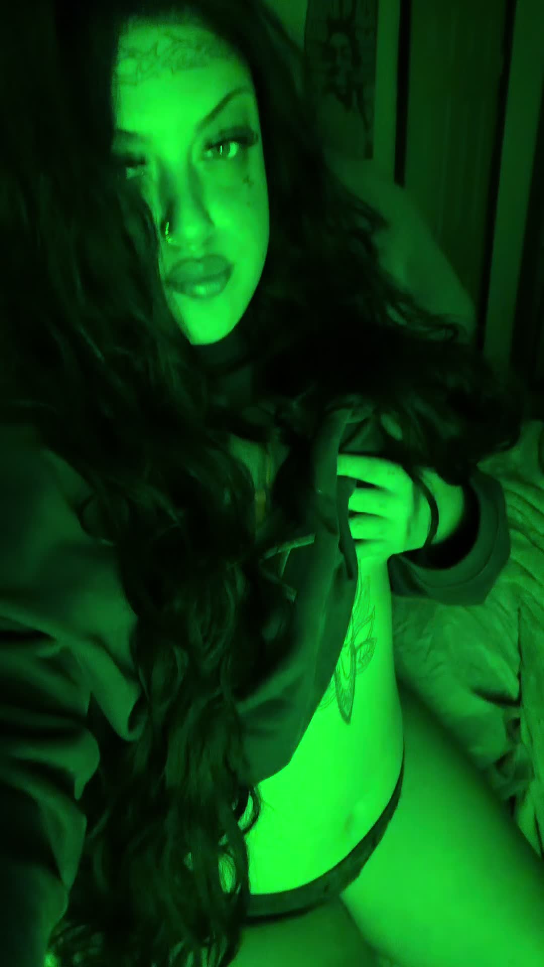 @guurrlnextdoor
