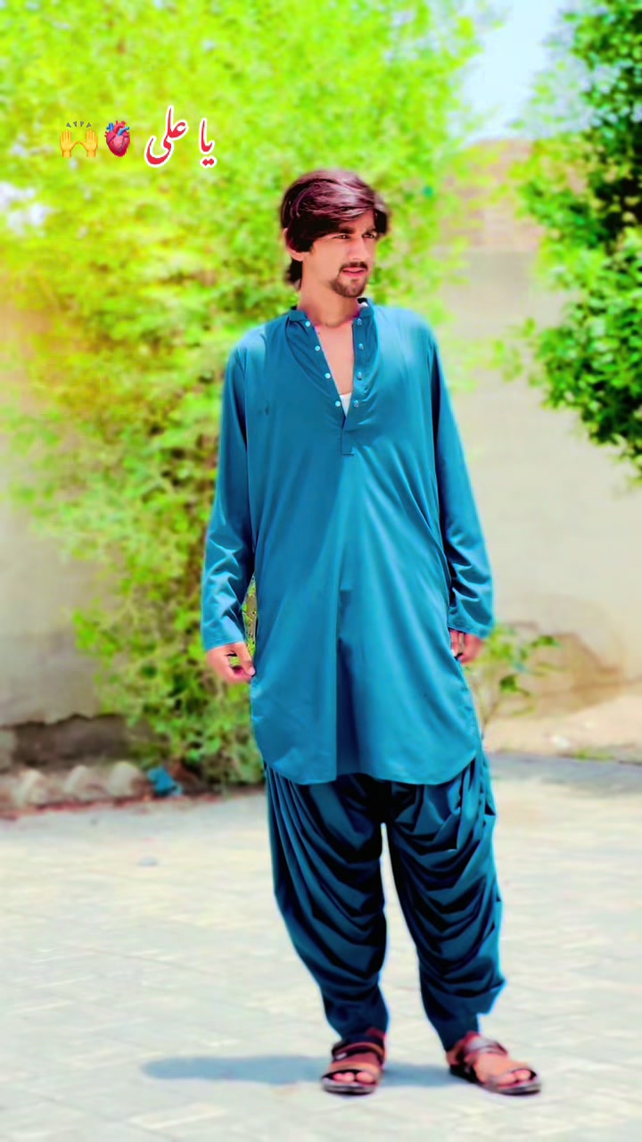 @کنگ نازک 🙌🖤