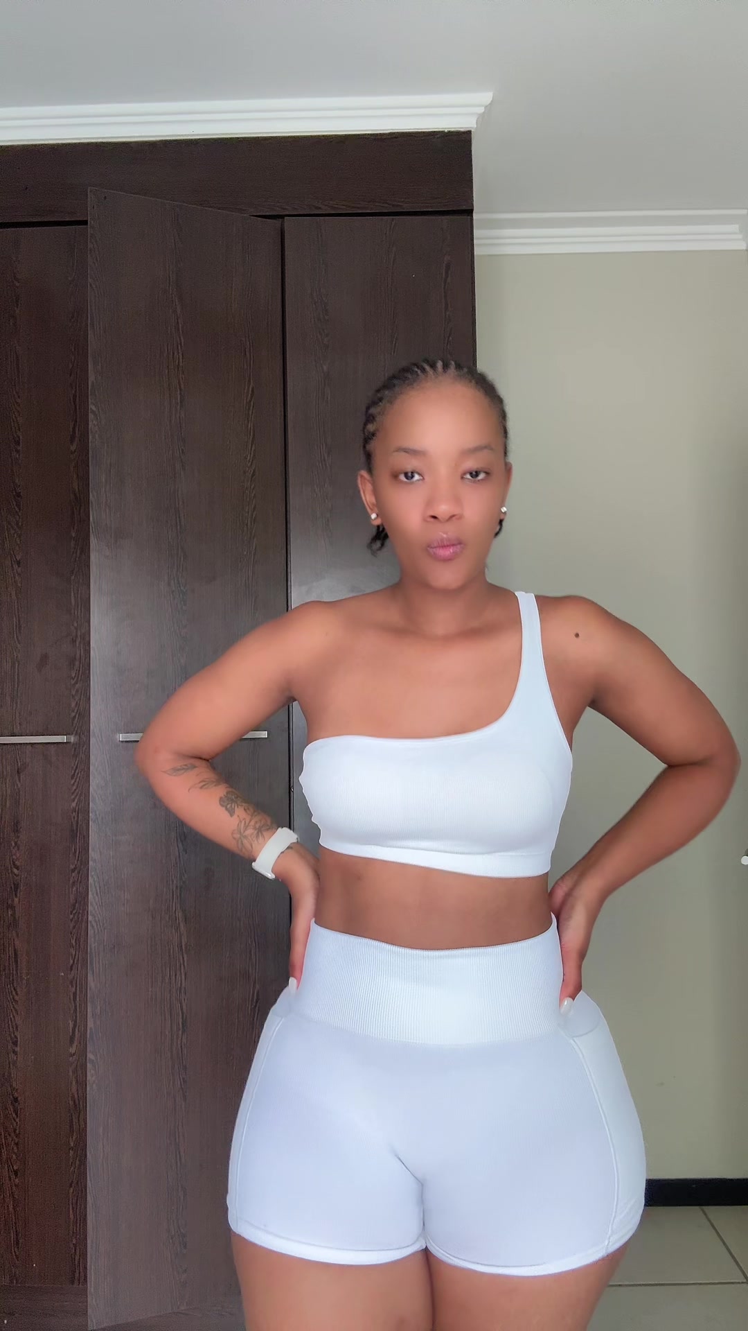 @Amo Phahle