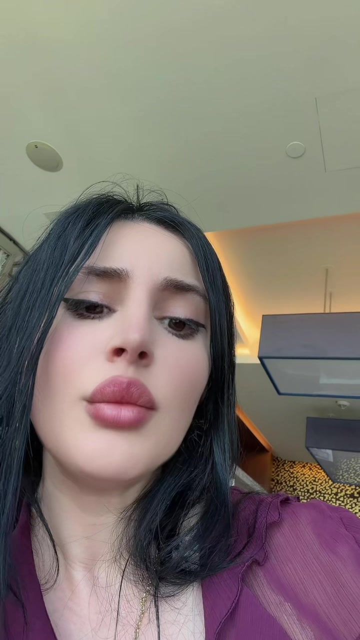 @julia_baku05