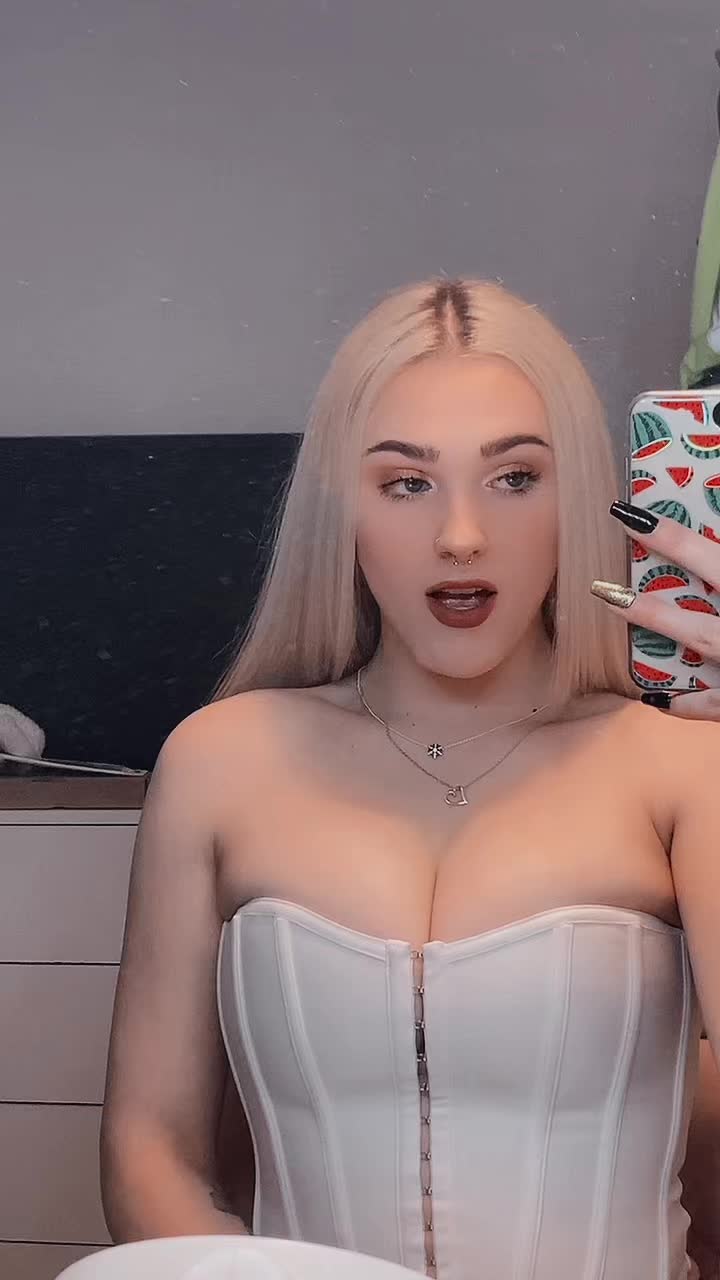 @kayleighlouise.03