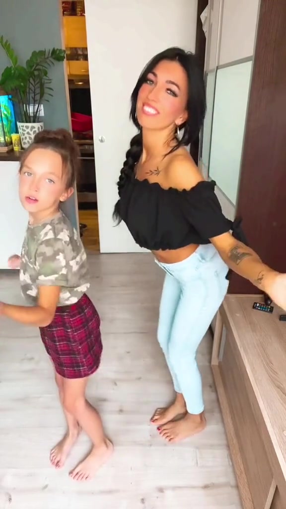 @szalonaalex3