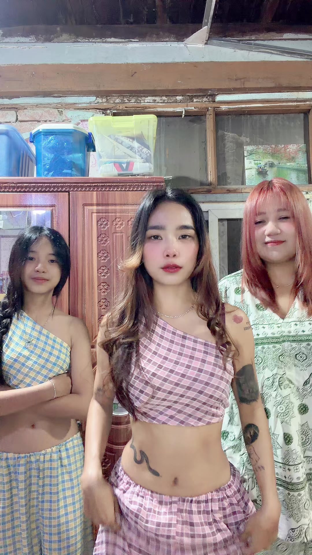 @Ei Ei Kyi Soe🐬