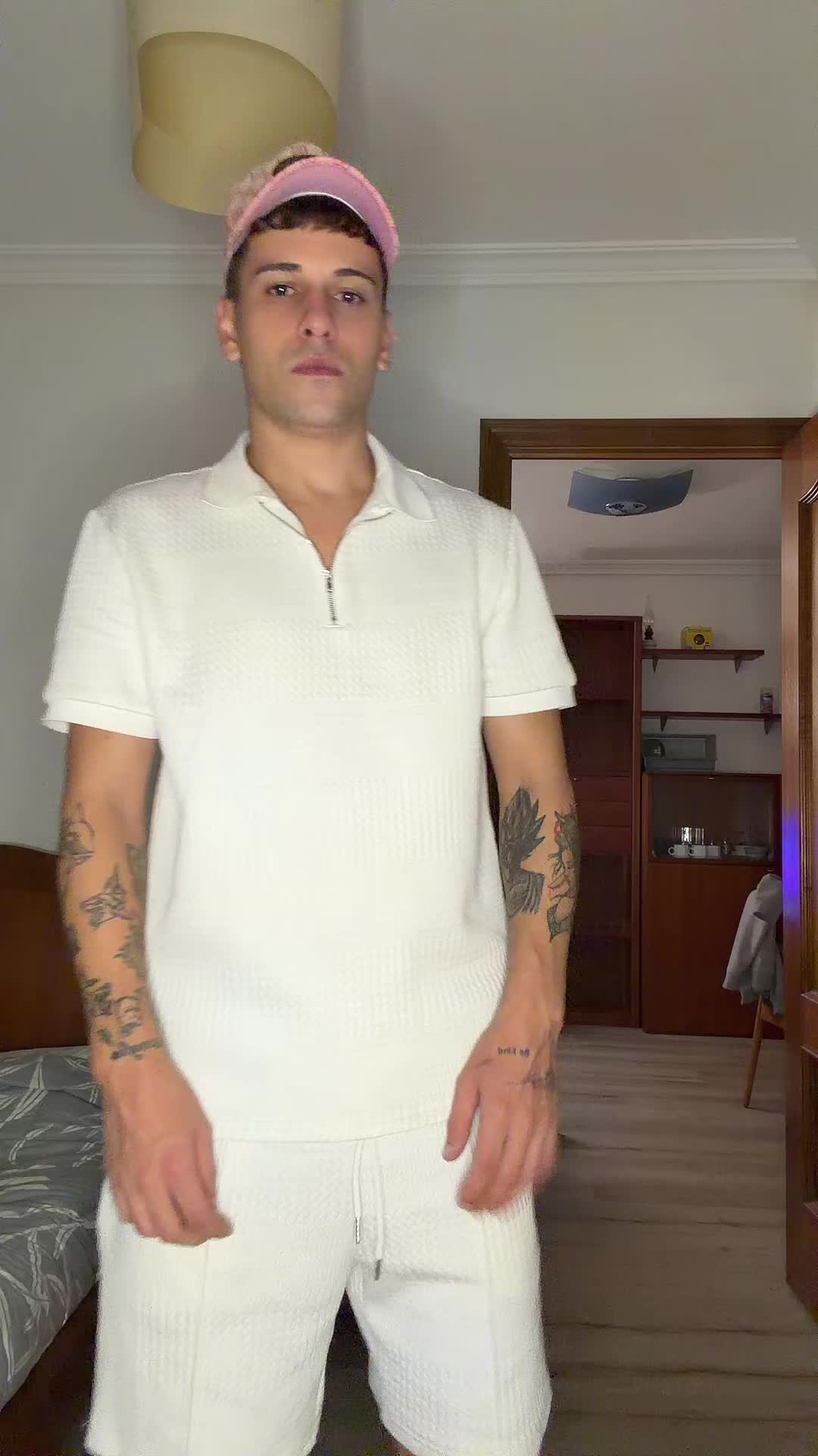 @Freeshboy