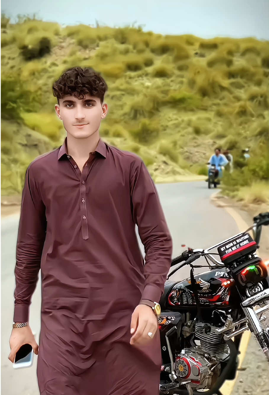 @𝗞𝗔𝗠𝗥𝗔𝗡 𝗞𝗜𝗡𝗚