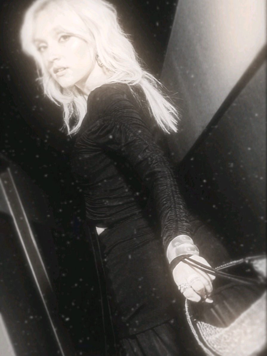 @𝐍𝐈𝐊𝐀𝐀⋆˚𝜗𝜚˚⋆