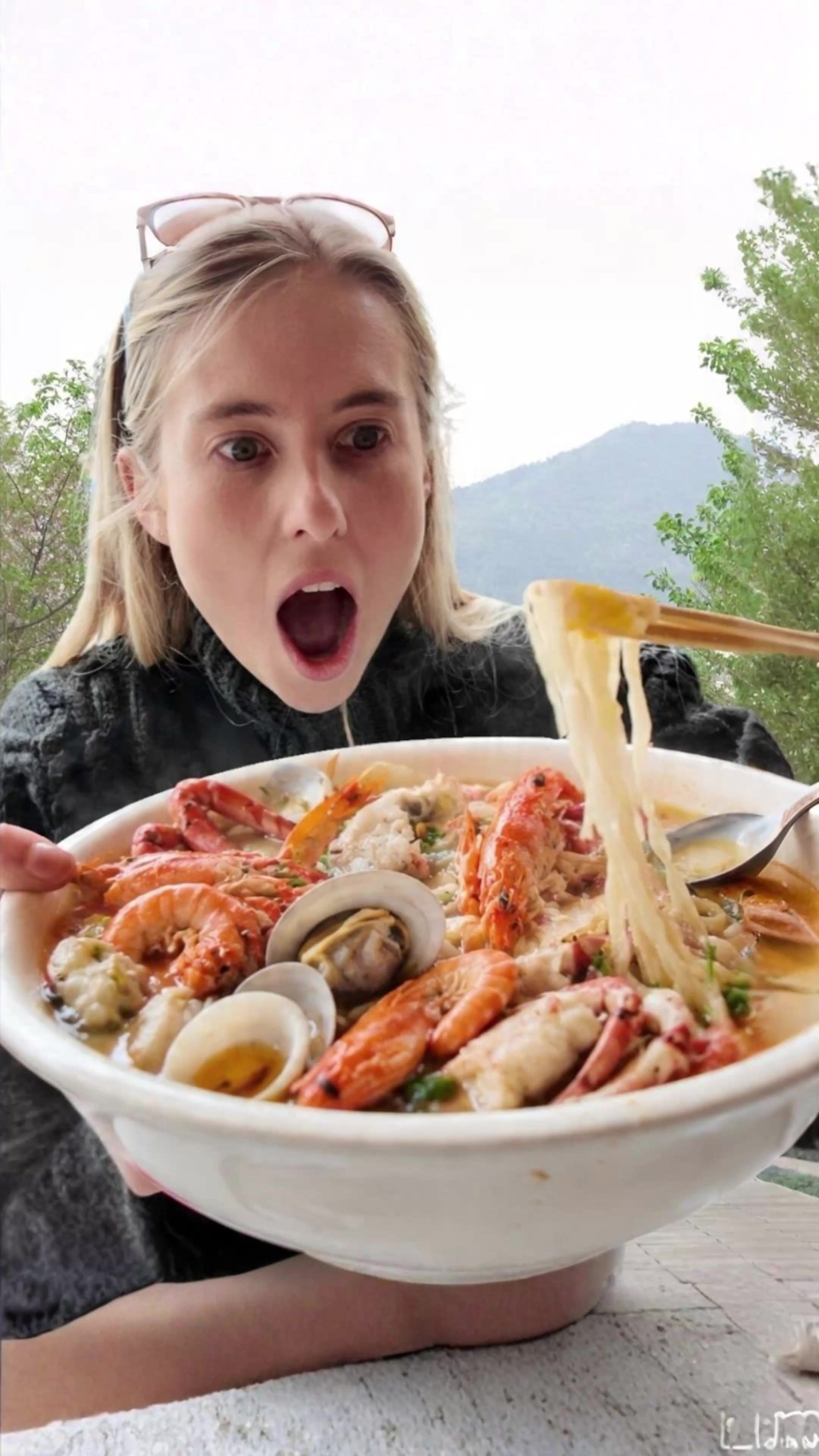 @Blondie in China