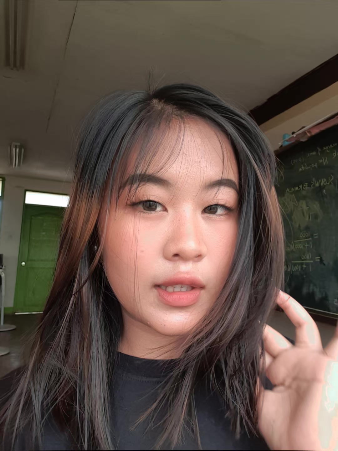 @shanieeeOng