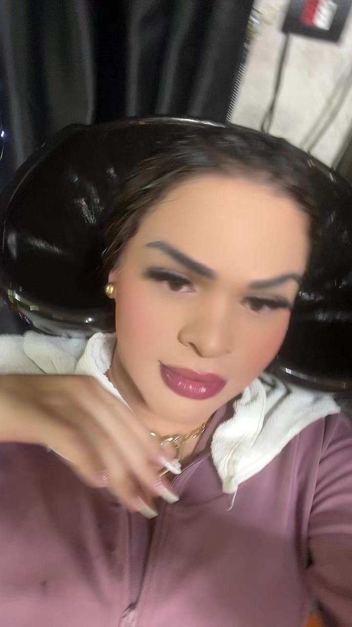 @Nay menininha