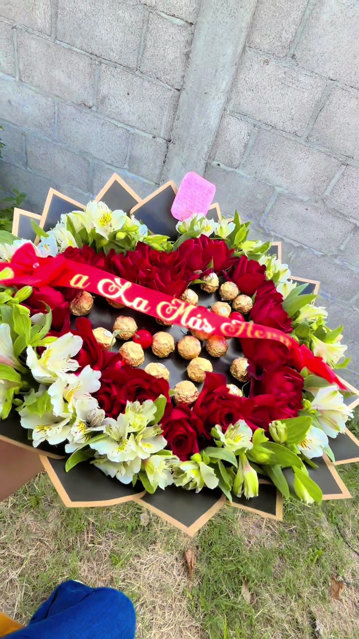 @flowersvillagearteconlistones