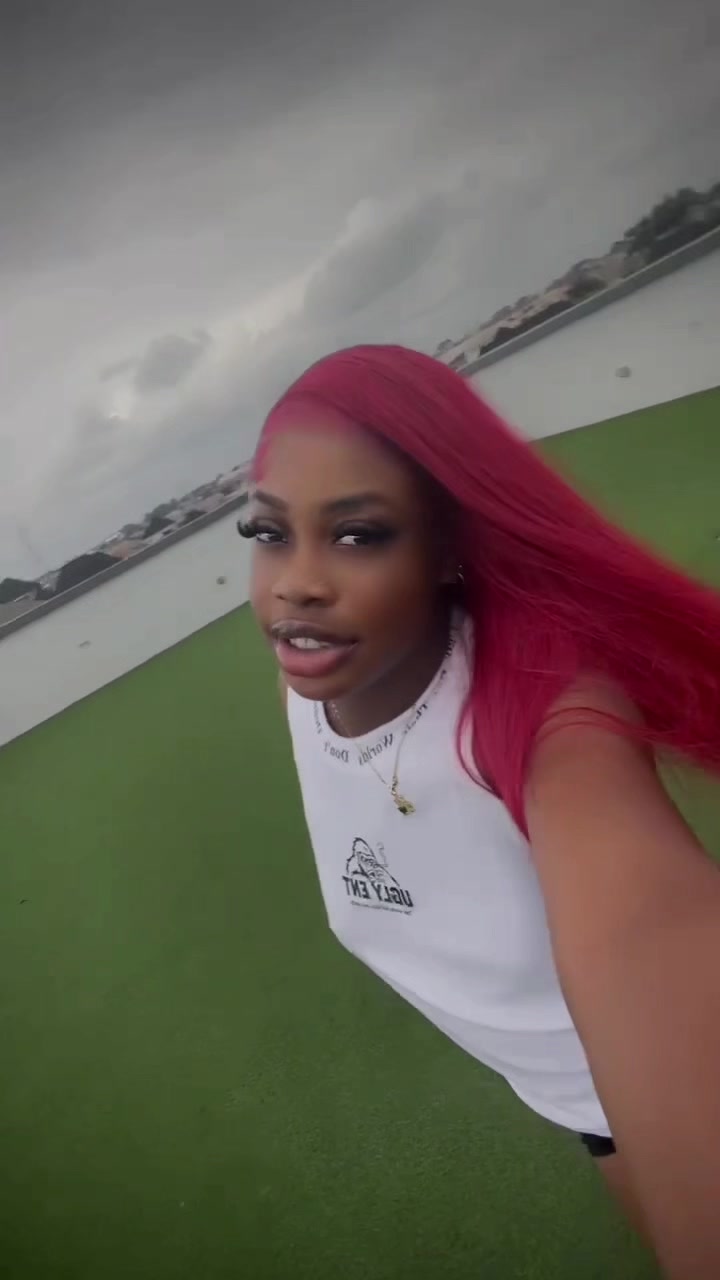 @That 💦gurl SHUGAH💀🌹