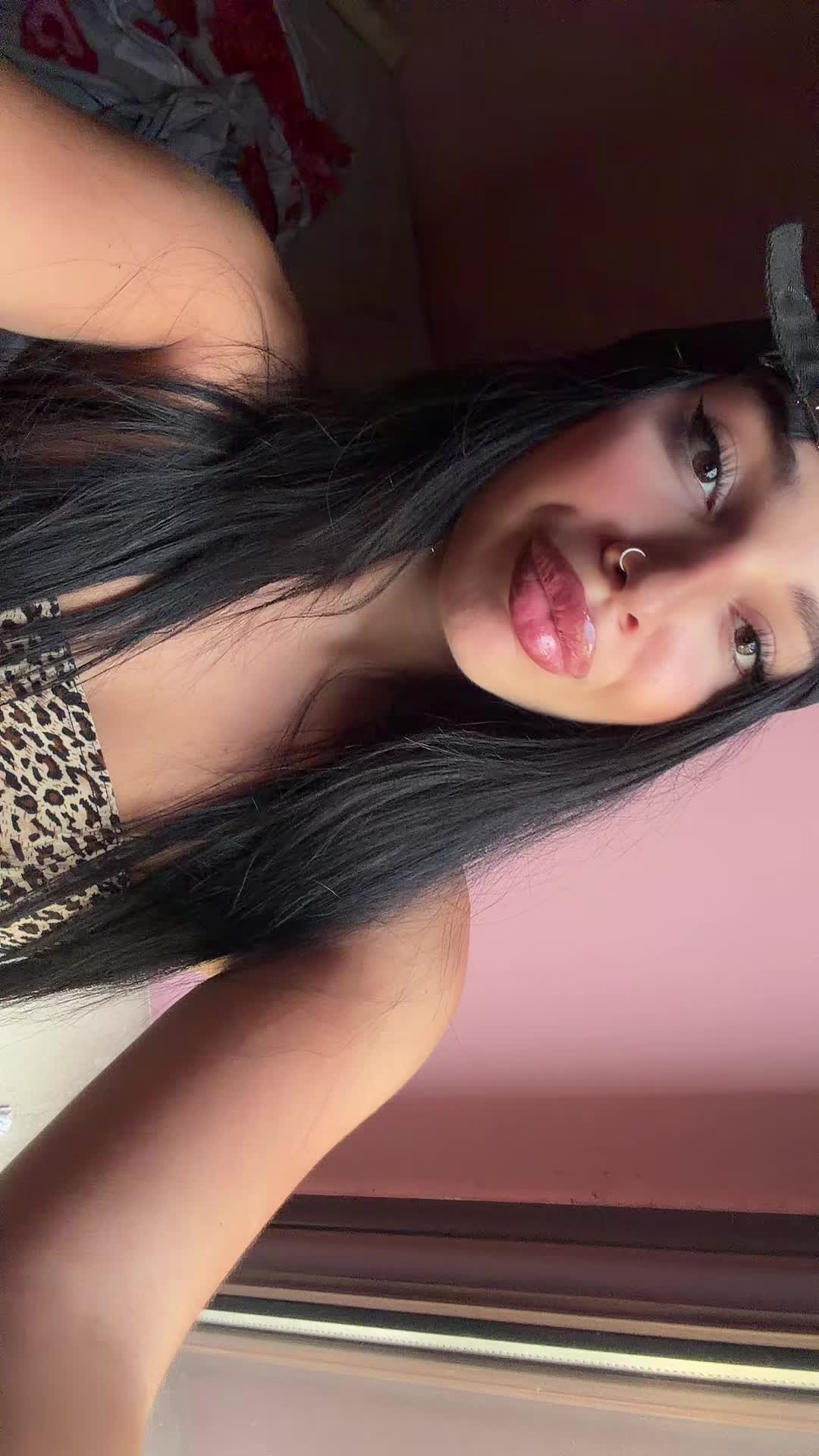 @👩🏻