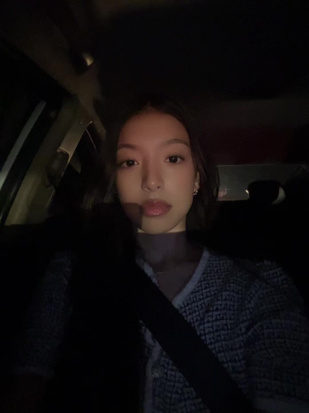 @Ꮧ
