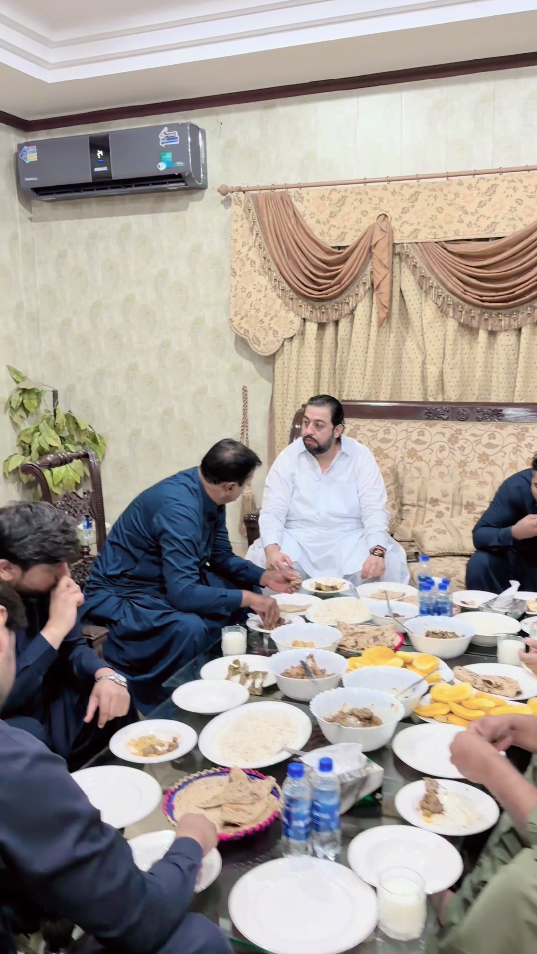 @Hur Jamal Mahar