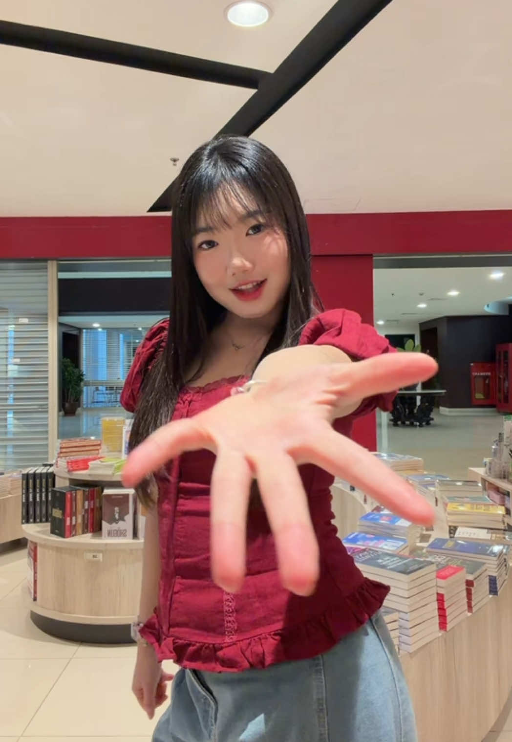 @루시아 Lucy ˶ᵔ ᵕ ᵔ˶