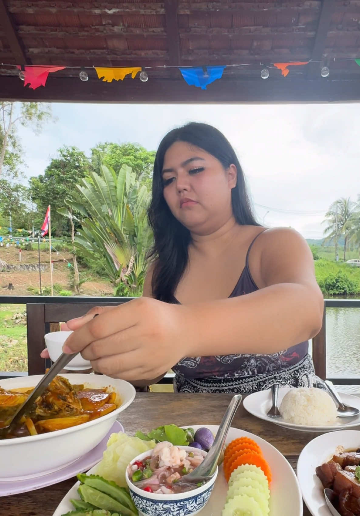 @ฉันชื่อเอลิซ🧿🥥🌴
