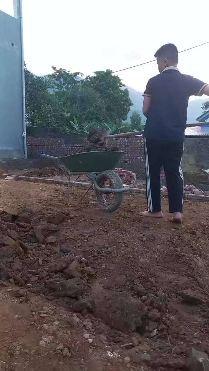 @Đ&ocirc;ng y VŨ VĂN D&Acirc;N