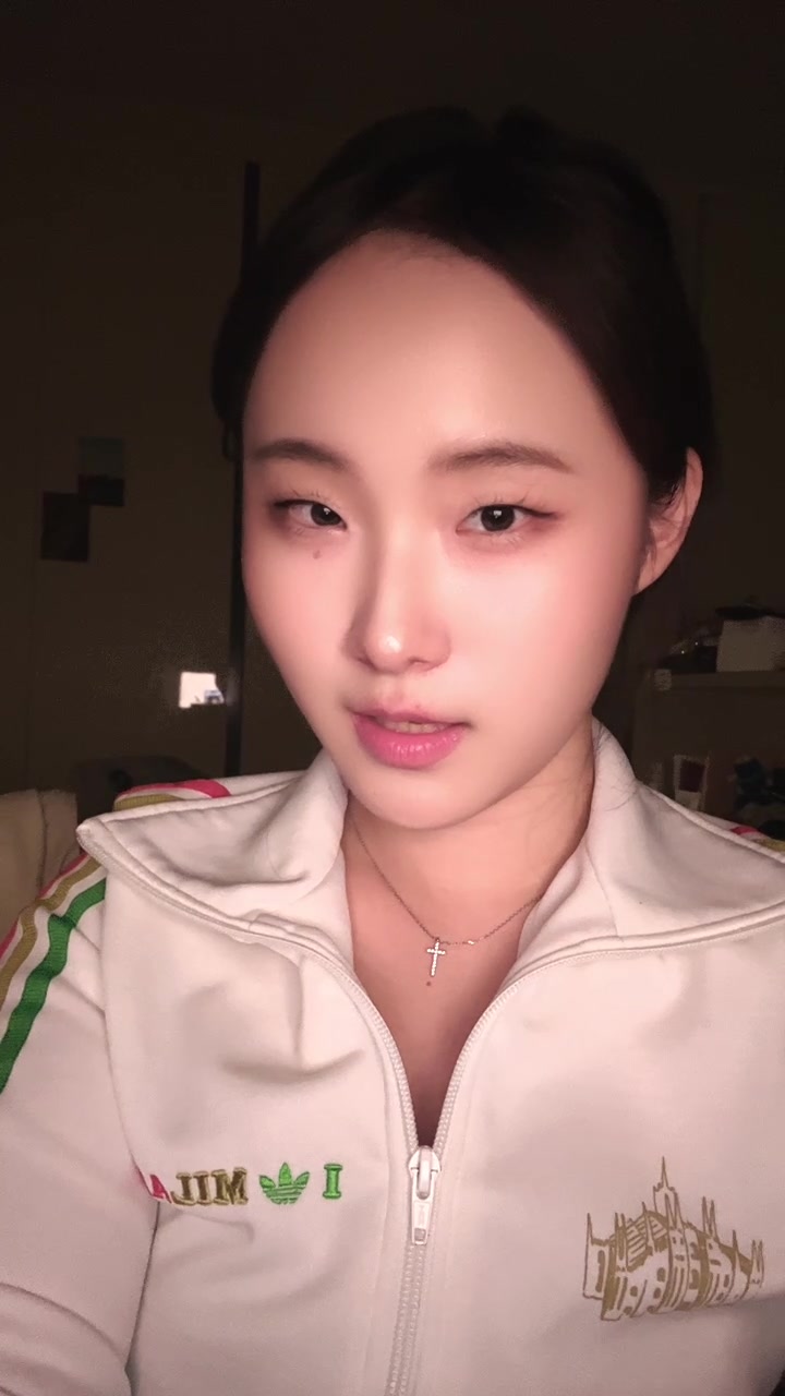 @Angie Lee