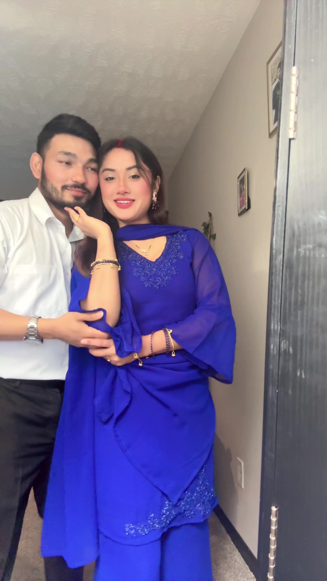 @Umesh Aarzu👩❤️👨😇🧿