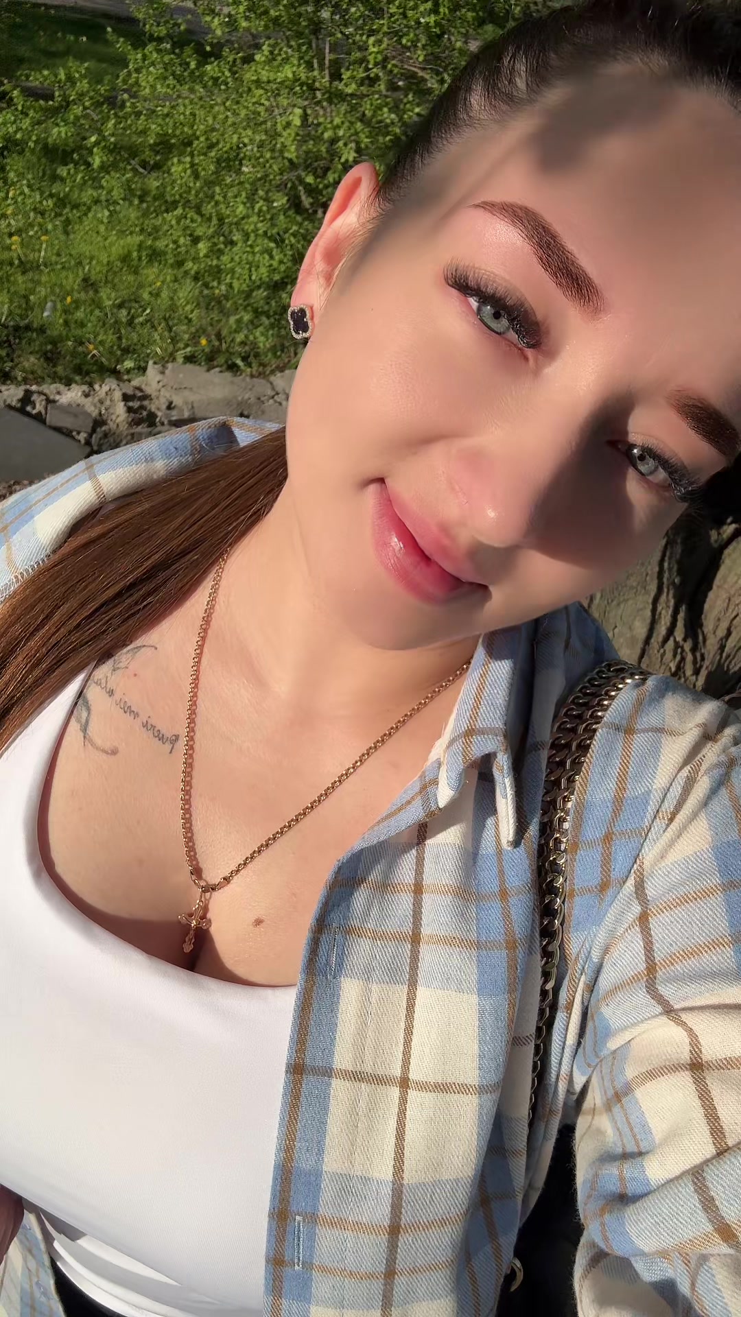 @Анжела😉
