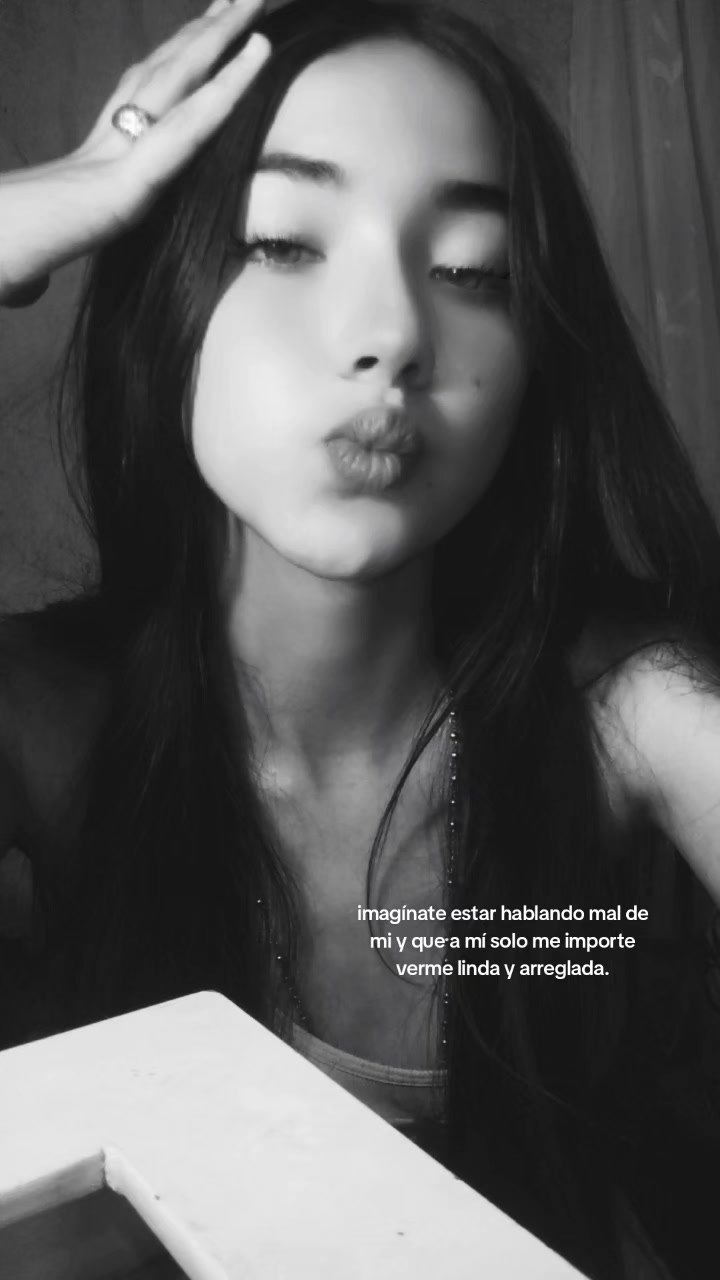 @Meryi Villamizar🧃✨