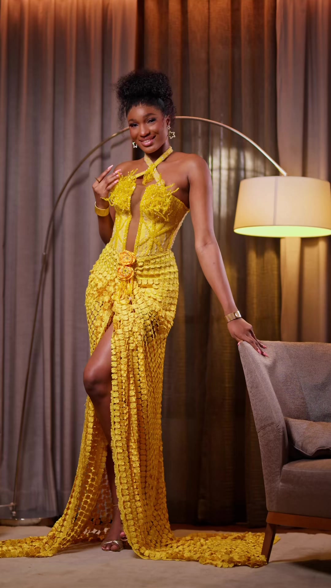 @Angèle EYOU 🇹🇬 👑