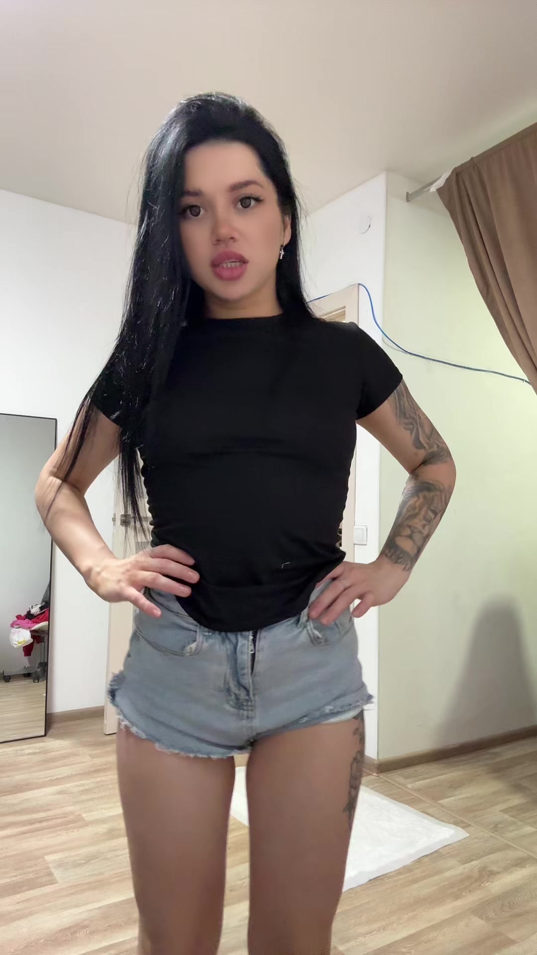 @GLUKHOVA