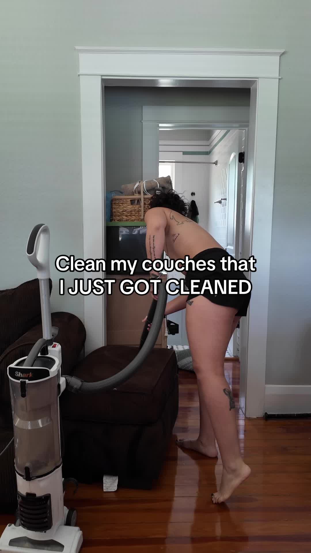 @Theebooblessbabe