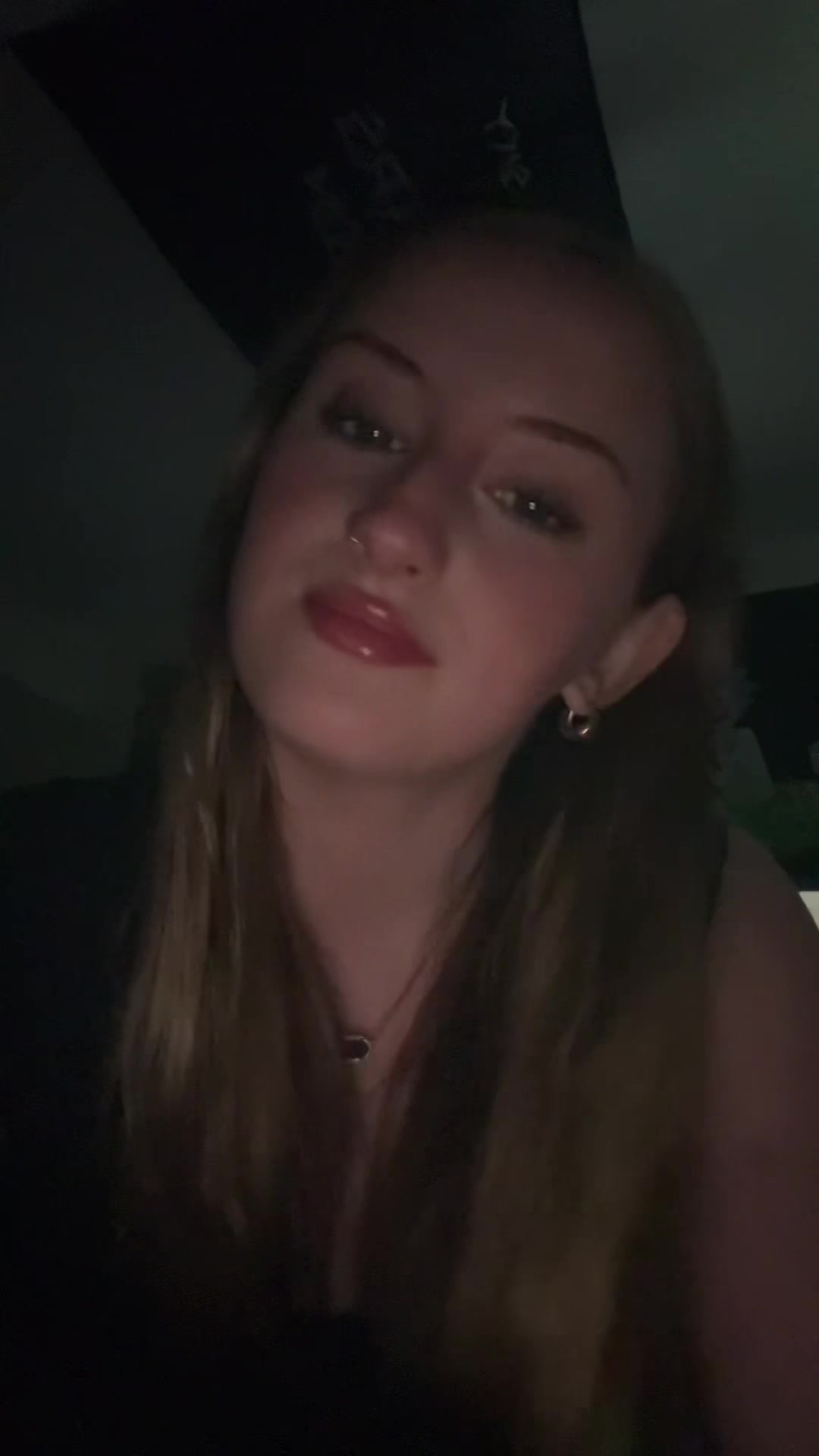 @Livi👩🏼&zwj;❤️&zwj;💋&zwj;👩🏼