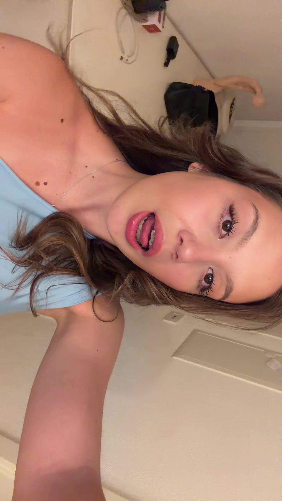 @Elii