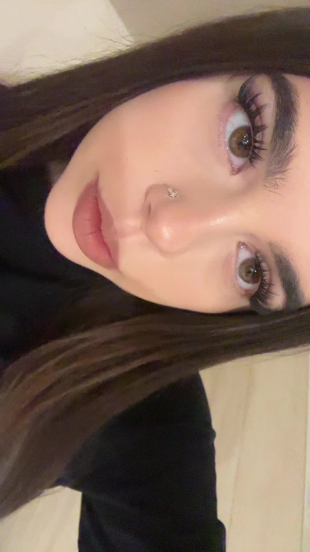 @tonia