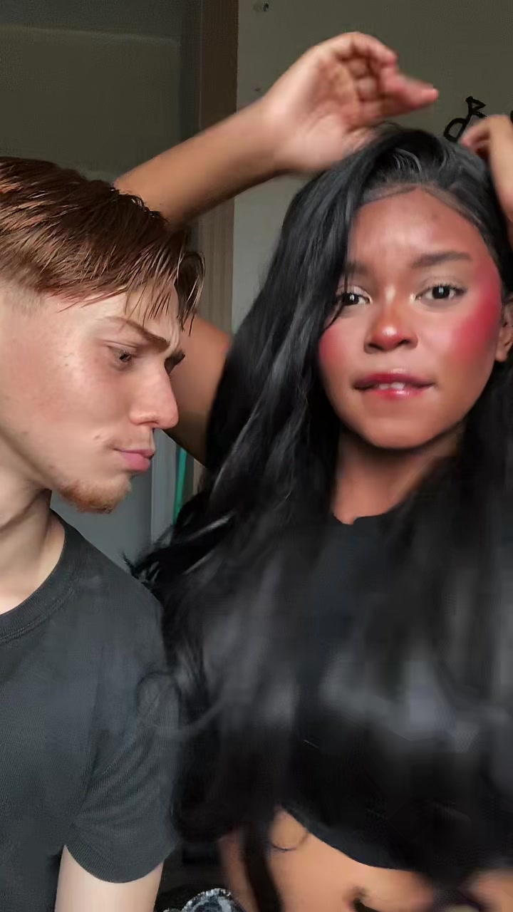 @Linik Larissa