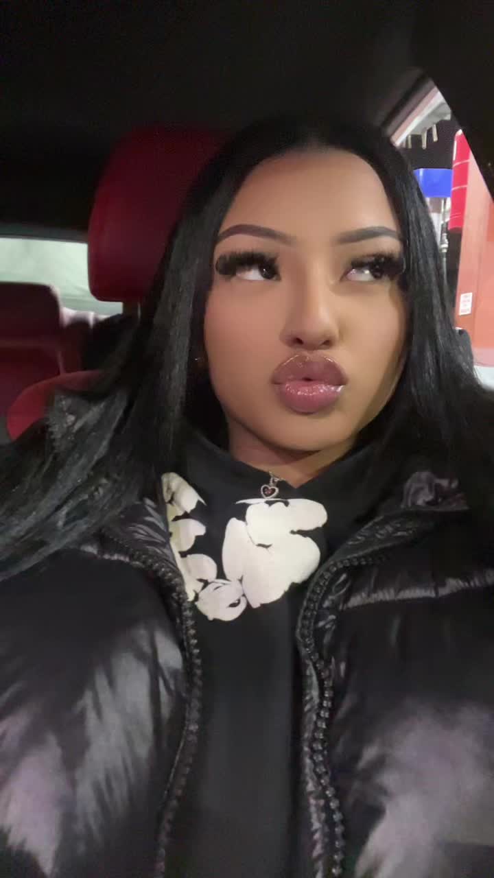 @yessi